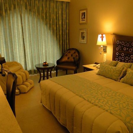 Sai Palace Hotel Mumbai Dış mekan fotoğraf