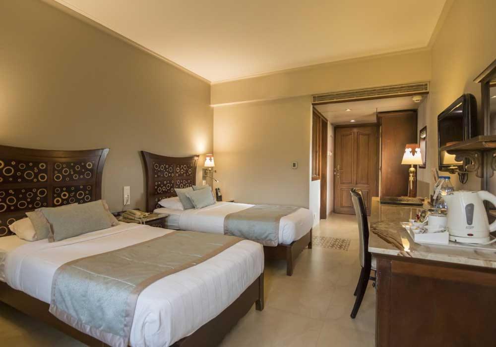 Sai Palace Hotel Mumbai Dış mekan fotoğraf