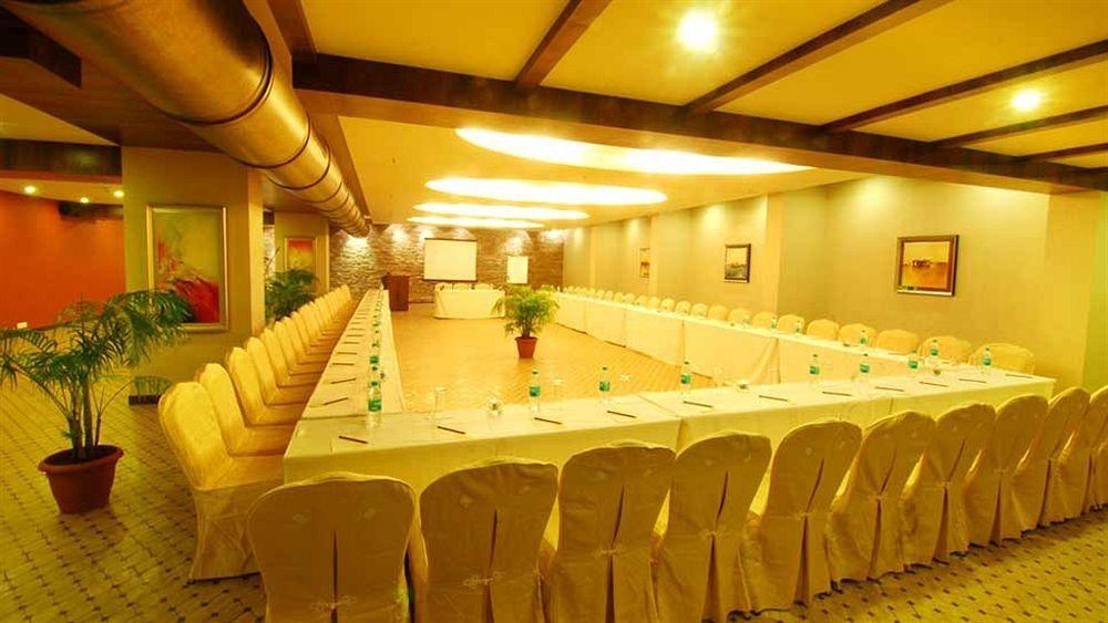 Sai Palace Hotel Mumbai Dış mekan fotoğraf