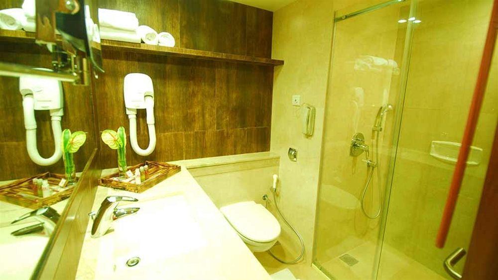 Sai Palace Hotel Mumbai Dış mekan fotoğraf
