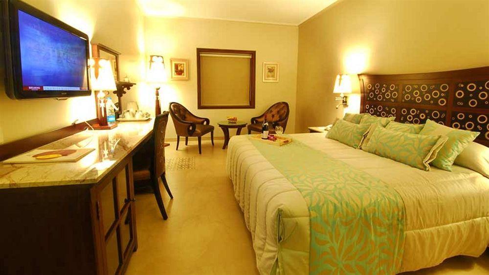 Sai Palace Hotel Mumbai Dış mekan fotoğraf